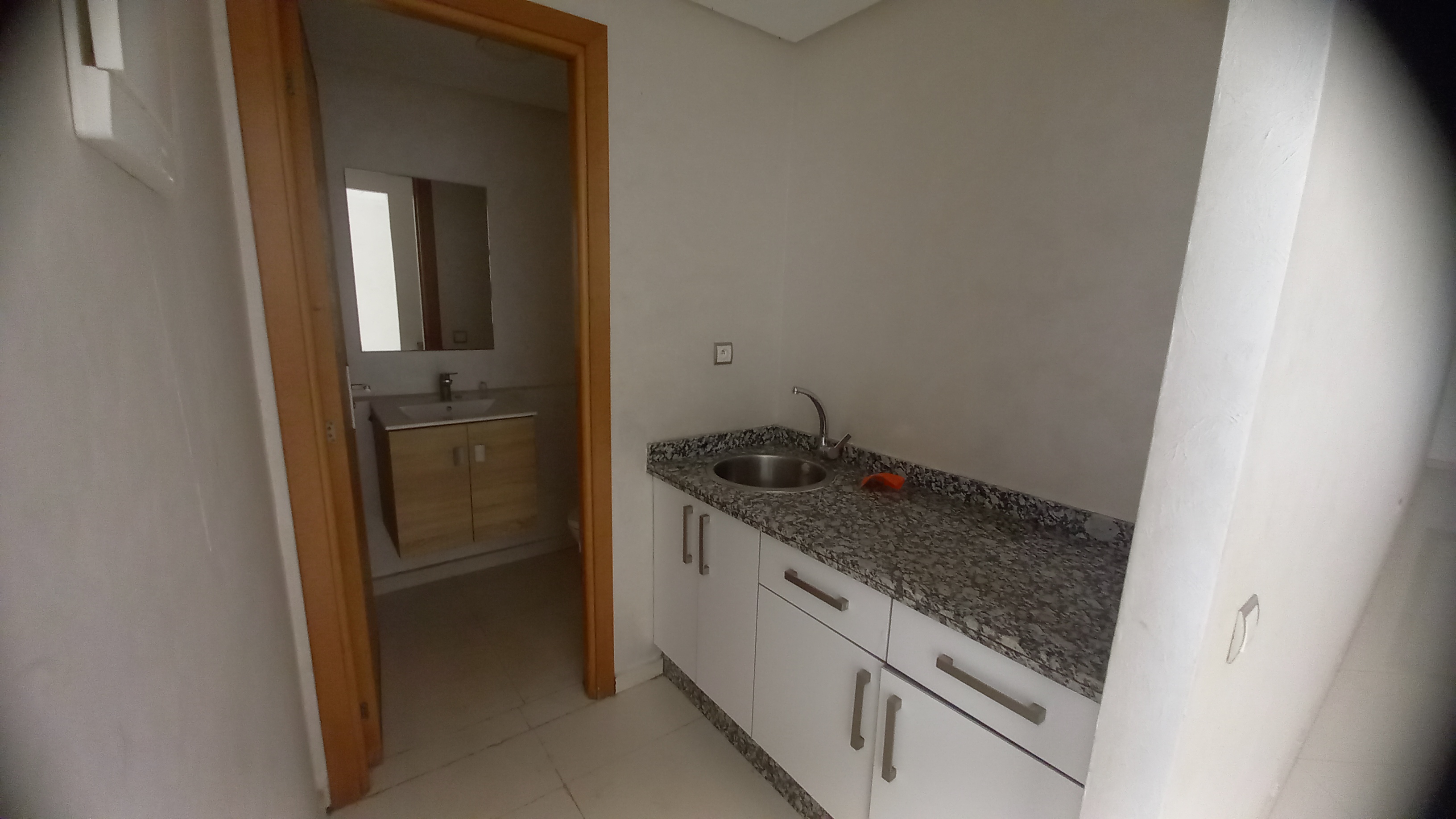 Plateaux bureaux - Quartier Laya · photo 4 sur 5