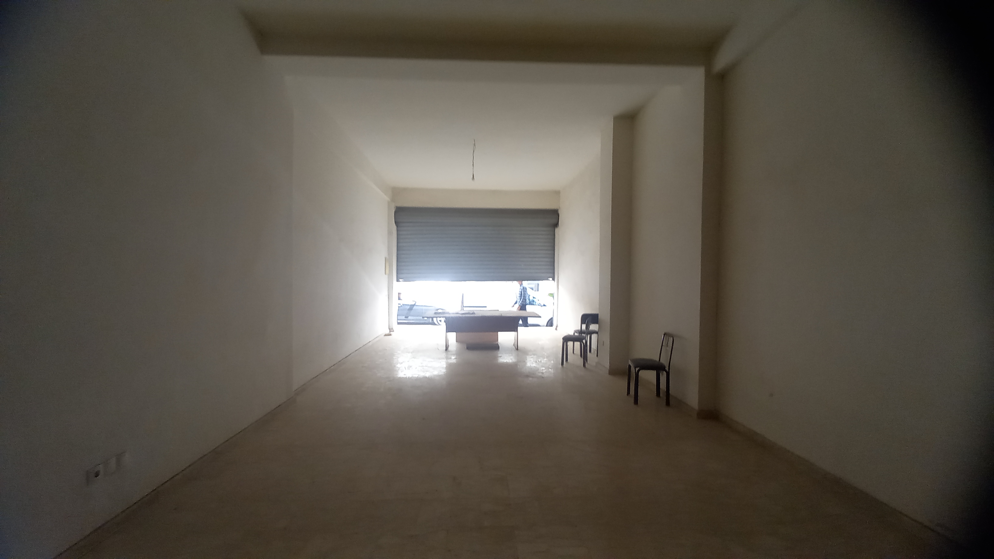 Locaux commerciaux - Quartier Laya · photo 5 sur 5