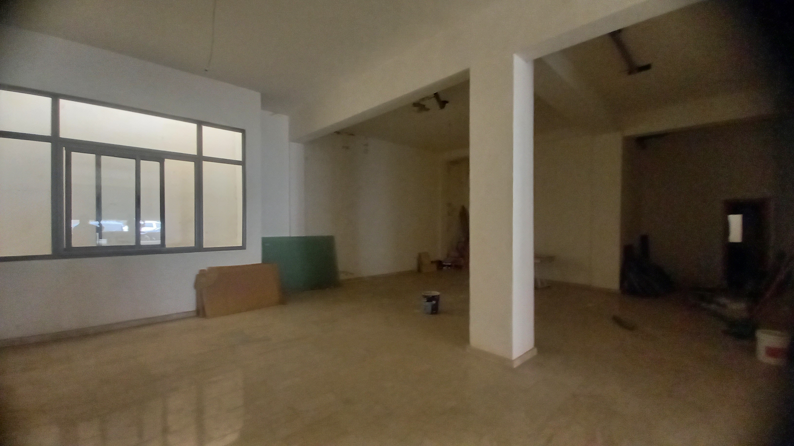 Locaux commerciaux - Quartier Laya · photo 4 sur 5
